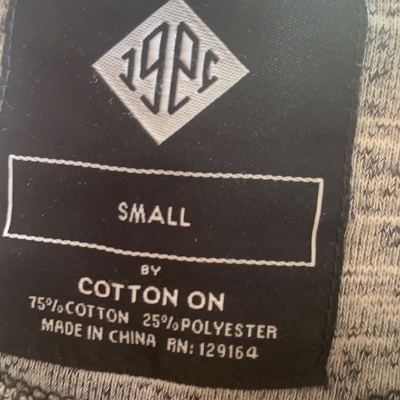 Pullover sweater for men with cute pocket :) - Picture 2 of 2